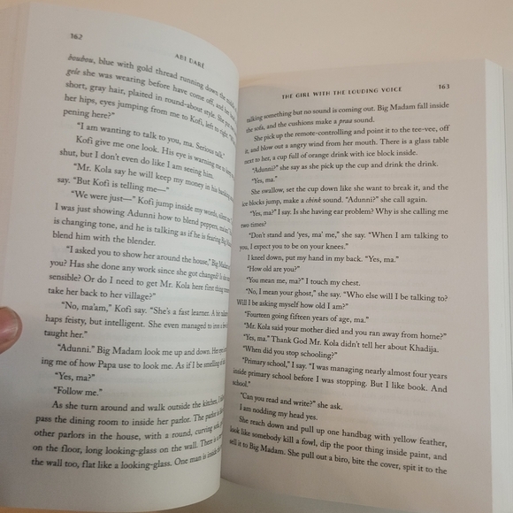 The Girl with the Louding Voice - Picture 3 of 4